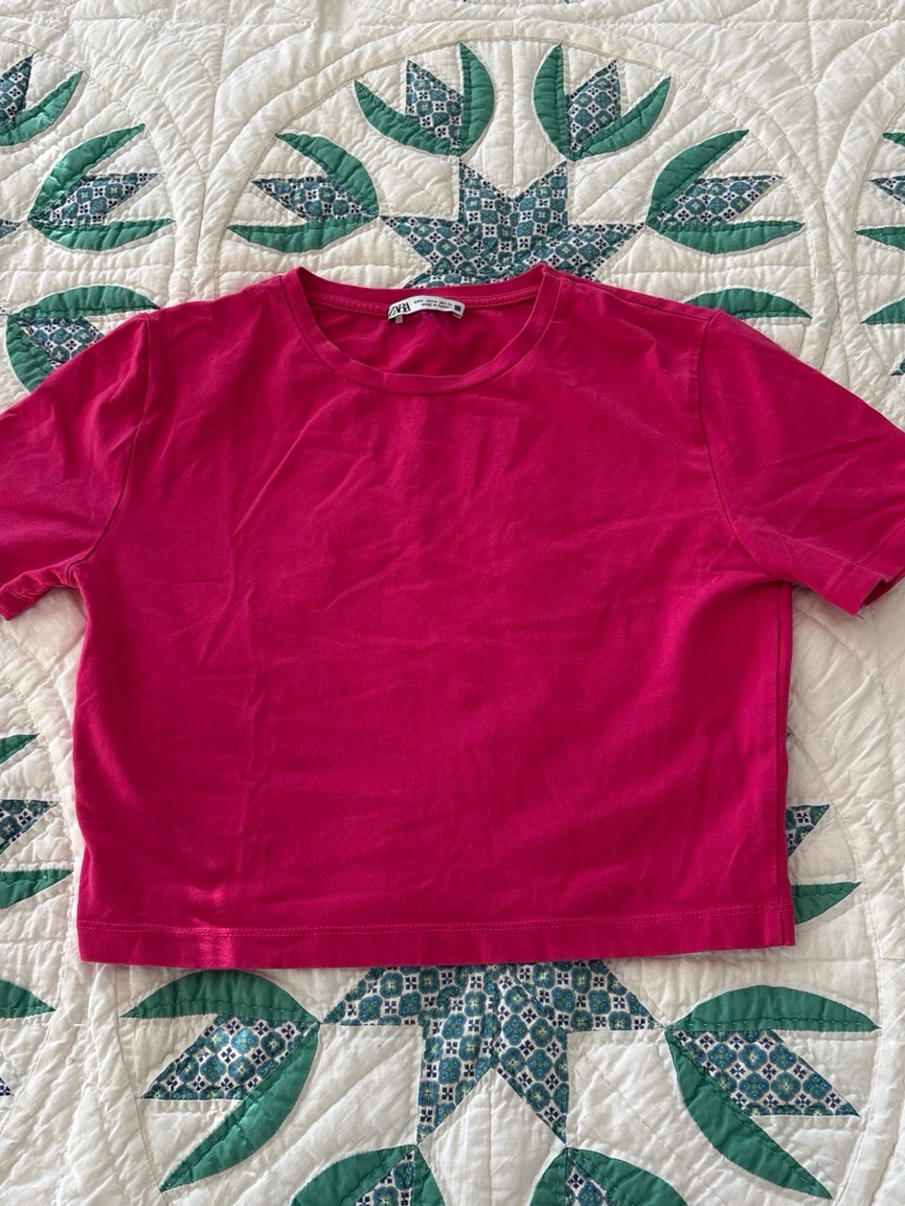 Zara Fuchsia Short Sleeve Crewneck Tee